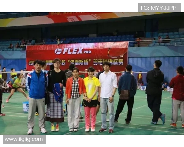 重庆羽毛球队与南京羽毛球队赛后复盘速度对比分析与战术探讨